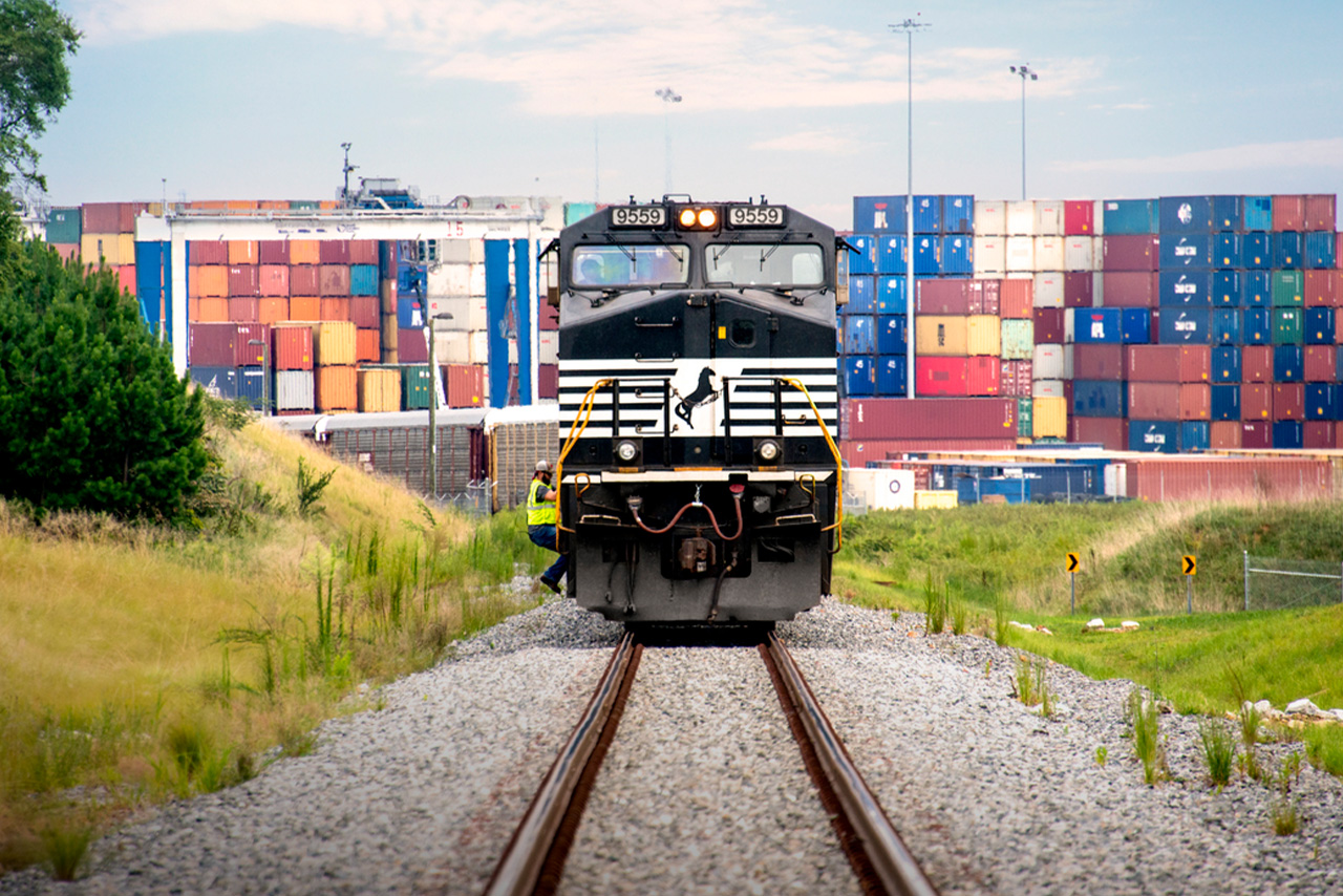 Advancing sustainable shipping through collaboration