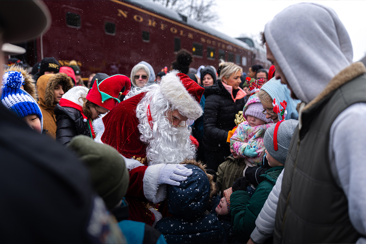Holiday Train brings cheer to communities across New York