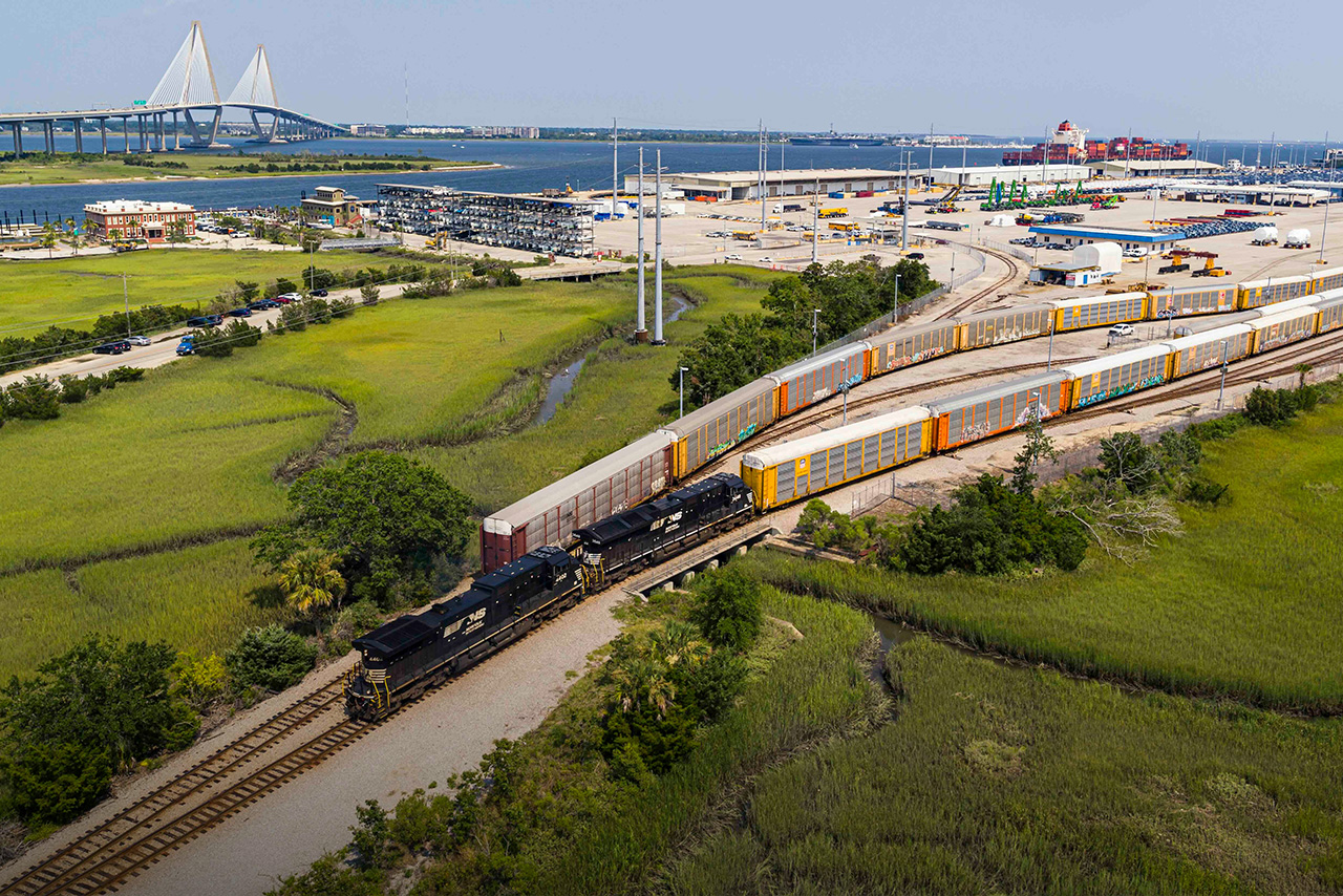 Download NS-themed Valentine’s Day cards